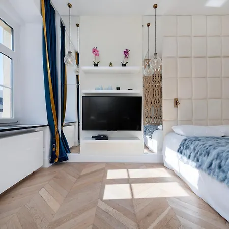 Piotrkowska Prestige By Bookinghost * Łódź